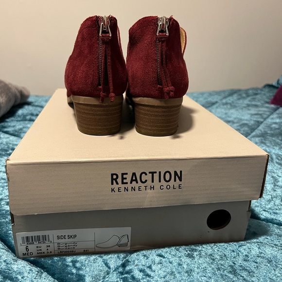 KENNETH COLE REACTION women suede ankle boots/burgundy size 6 - Picture 6 of 11